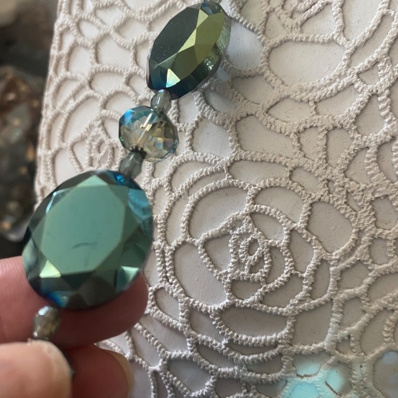 2 Pc Green Crystals & Sterling Silver .925 Necklace & Earrings Set - Picture 10 of 10